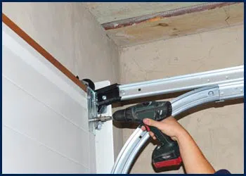 Garage Door Shop Repairs Burien, WA 206-800-3016 - cont-door-installation-t-16-09m